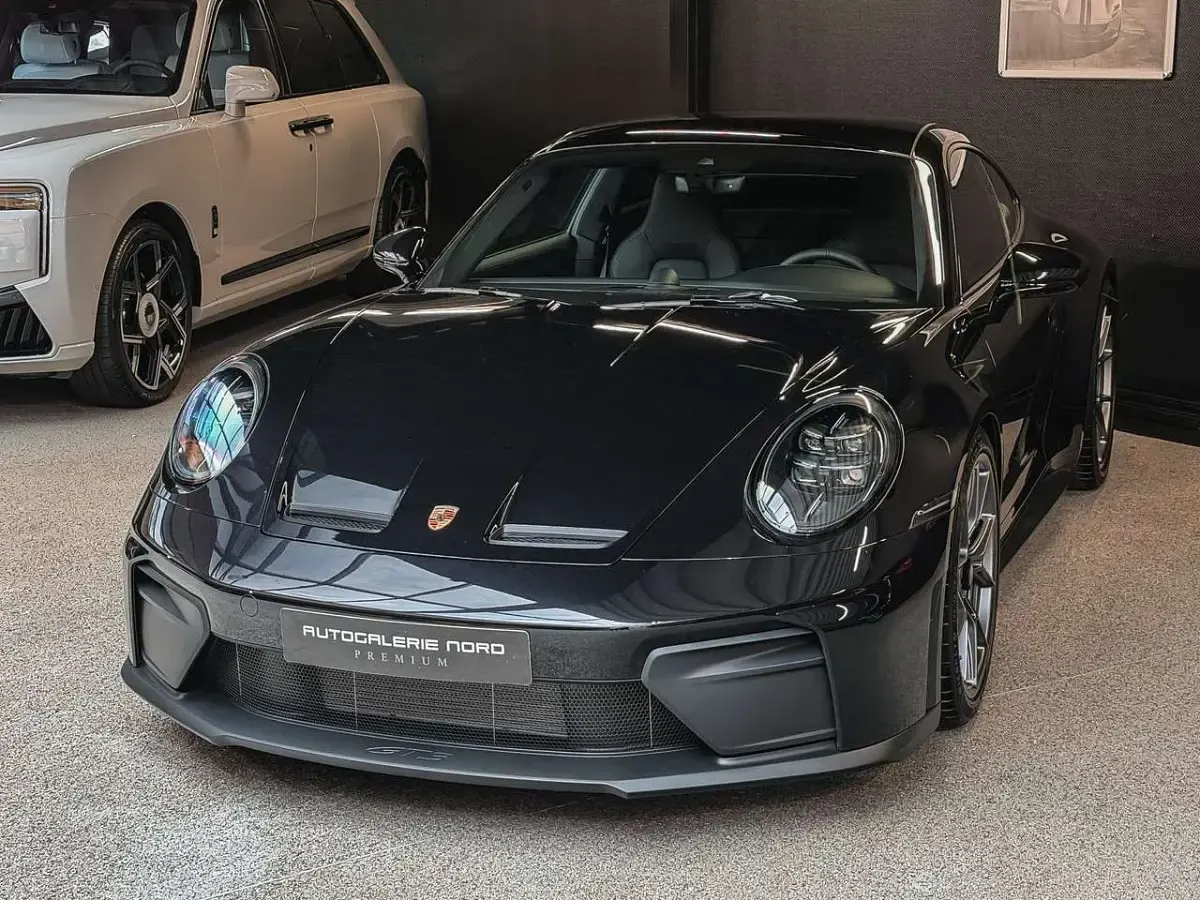 Neu Porsche 911 GT3 510 PS (375 kW) 2026 Tiefschwarzmetallic Coupé