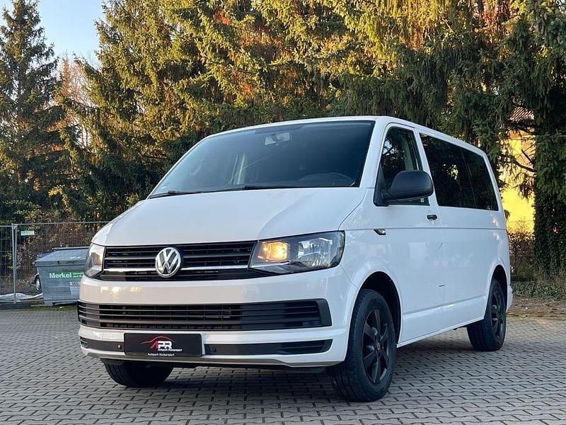 Weiß Gebraucht 2019 VW Multivan Van | 20.999 € (Guter Preis) - Bild 1/4