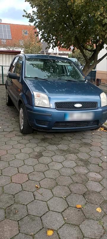Blau Gebraucht 2004 Ford Fusion Kombi | 1.500 € - Bild 1/4