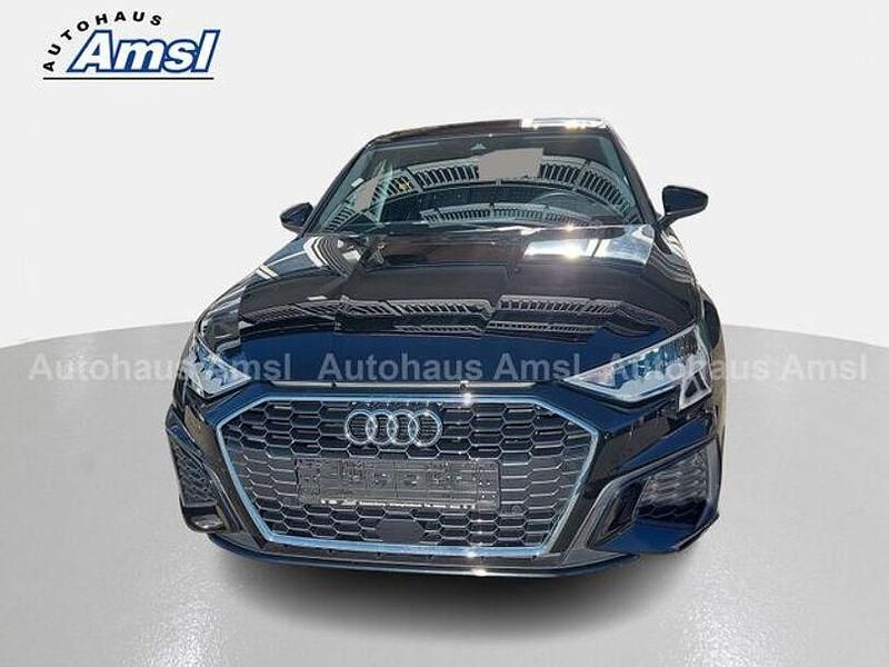 Gebraucht Audi A3 S-Line 110 PS (80 kW) 2024 Mythosschwarz metallic Limousine