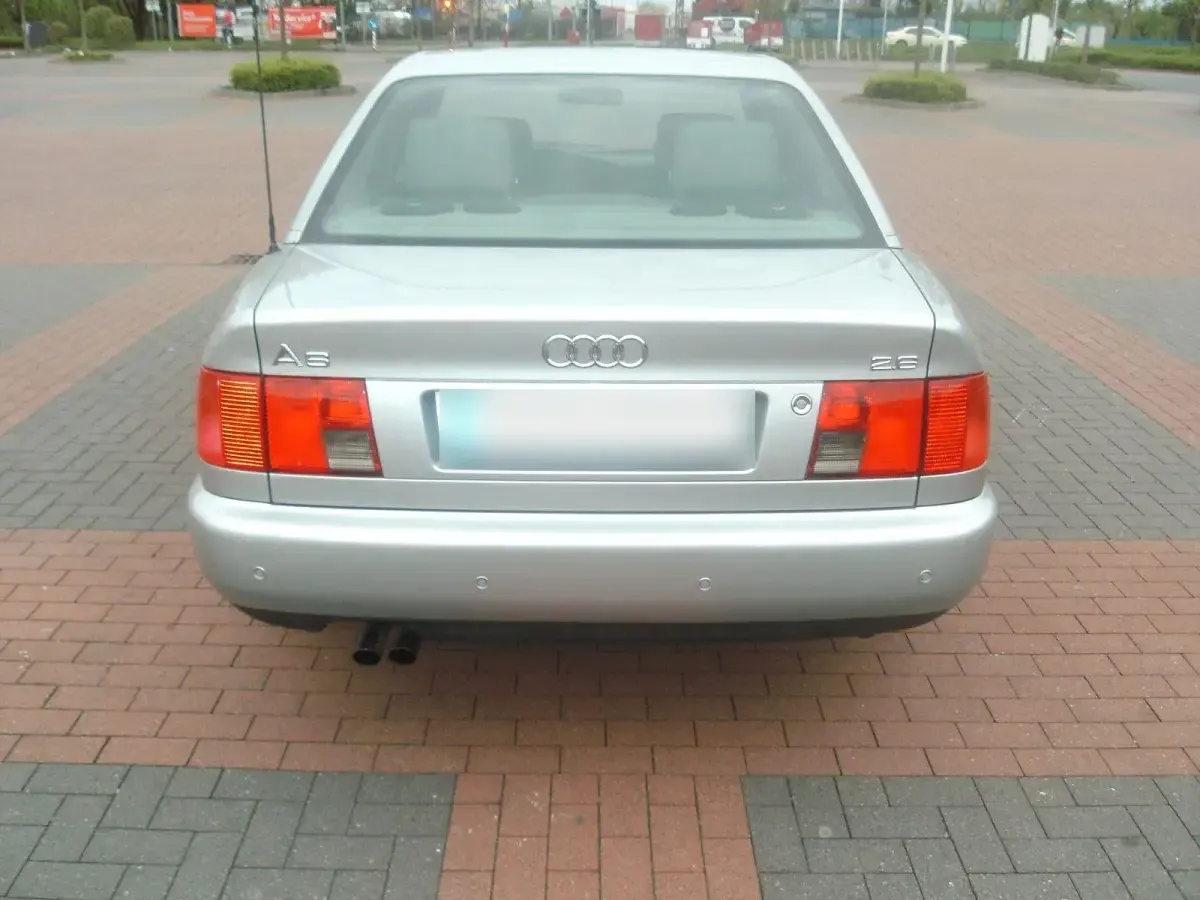 Gebraucht Audi A6 150 PS (110 kW) 1995 Silber Limousine