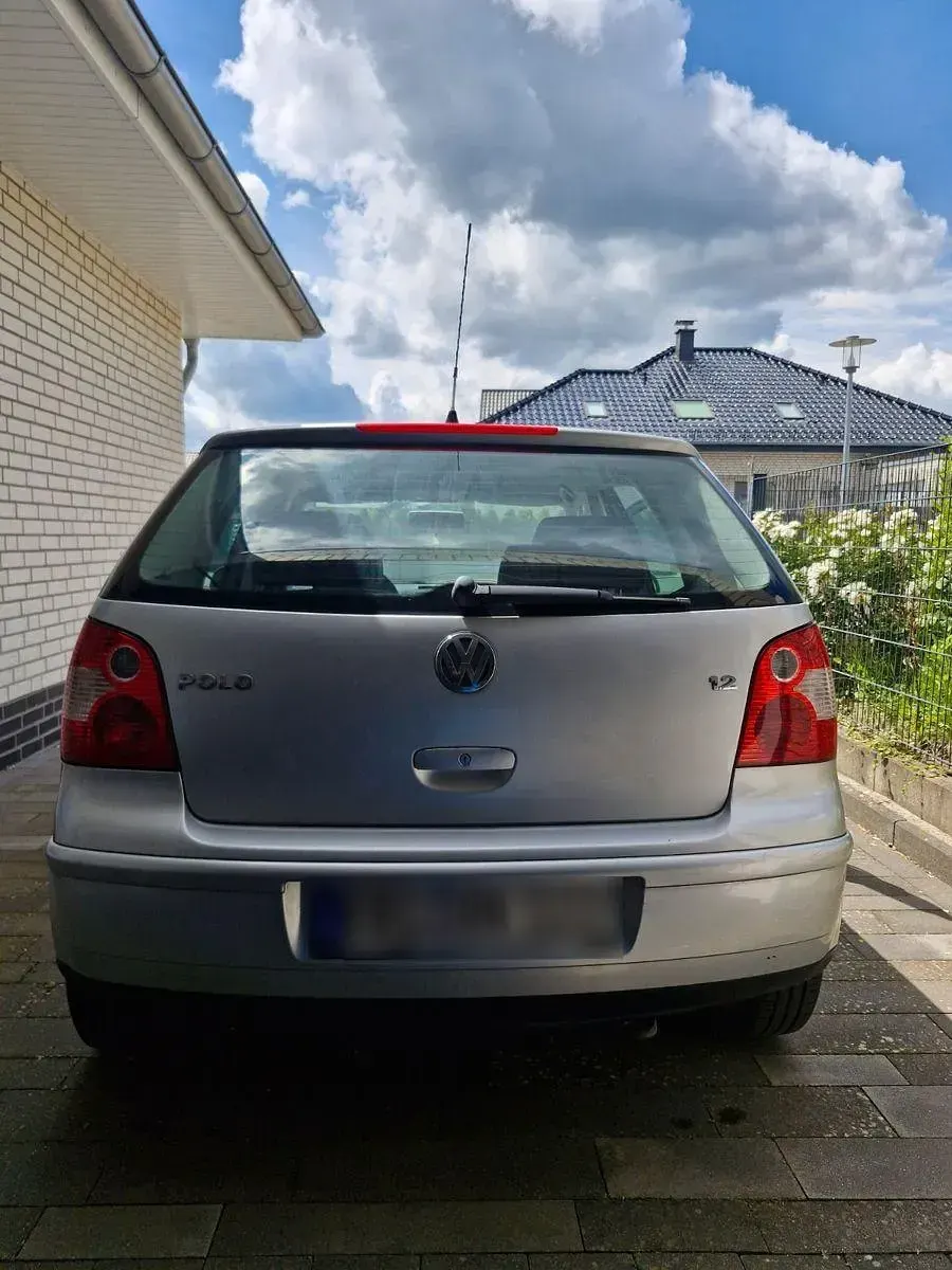 Gebraucht VW Polo Basis 64 PS (47 kW) 2003 Grau Limousine