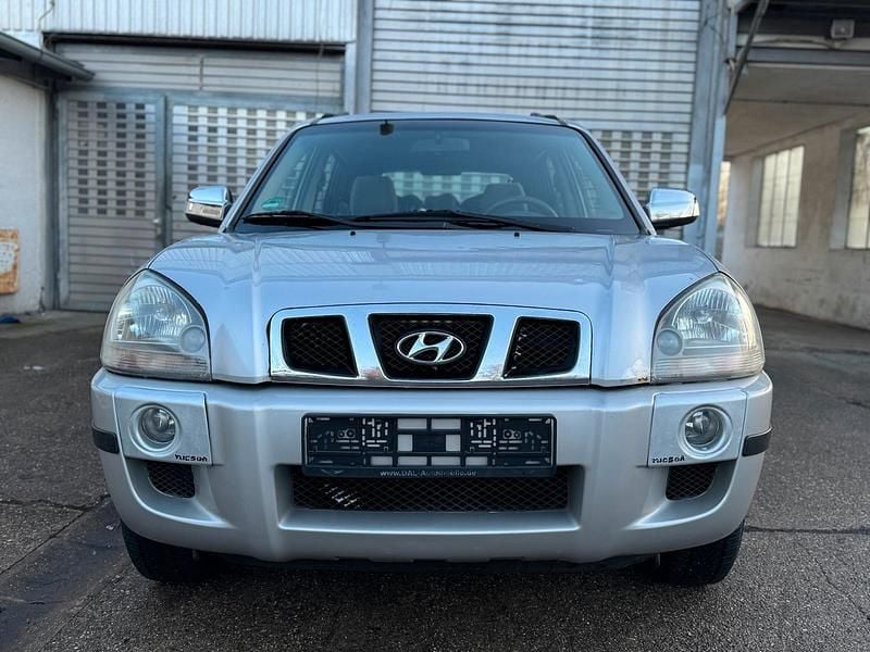Gebraucht Hyundai Tucson 140 PS (102 kW) 2005 Silber SUV