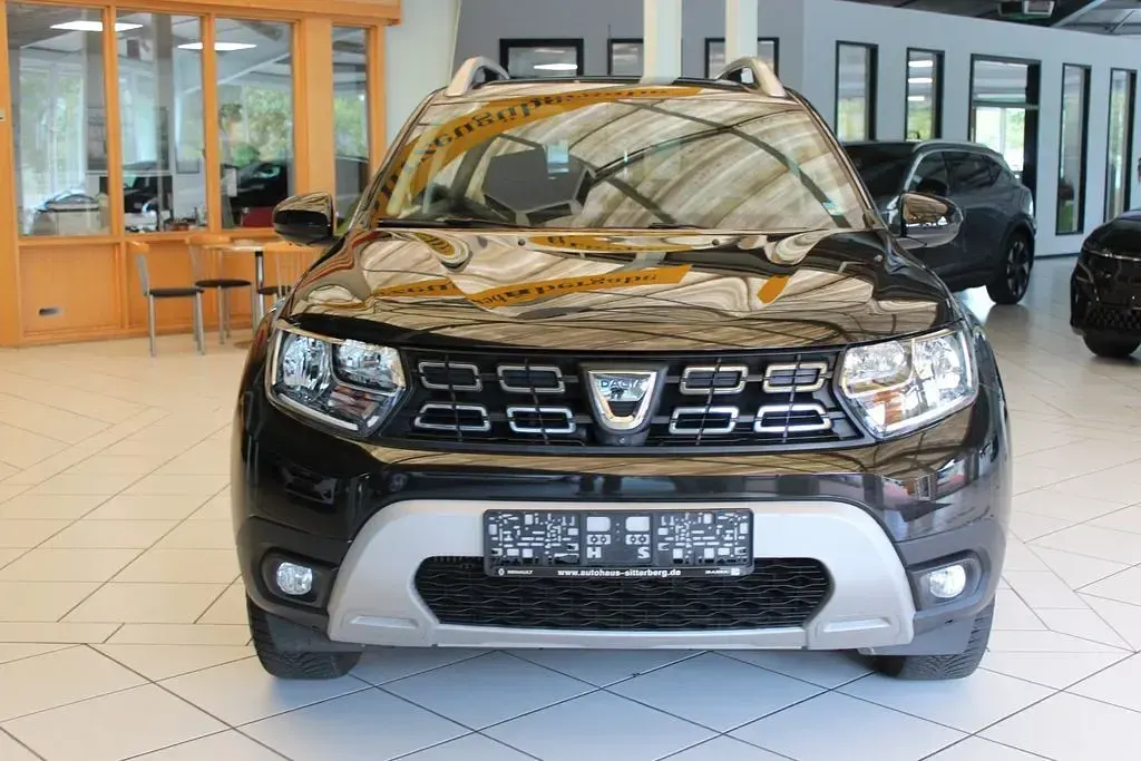 Gebraucht Dacia Duster Celebration 131 PS (96 kW) 2021 Schwarz SUV