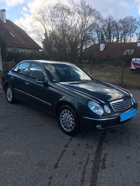 Gebraucht Mercedes E320 224 PS (164 kW) 2003 Schwarz Limousine