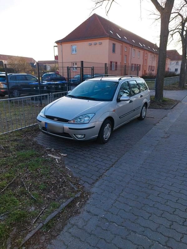 Gebraucht Ford Focus 101 PS (74 kW) 2002 Silber Kombi