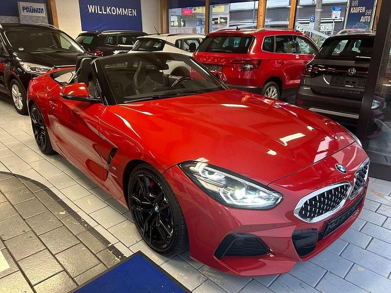 Rot Gebraucht 2021 BMW Z4 M Sport Cabrio | 35.800 € (Fairer Preis) - Bild 1/4