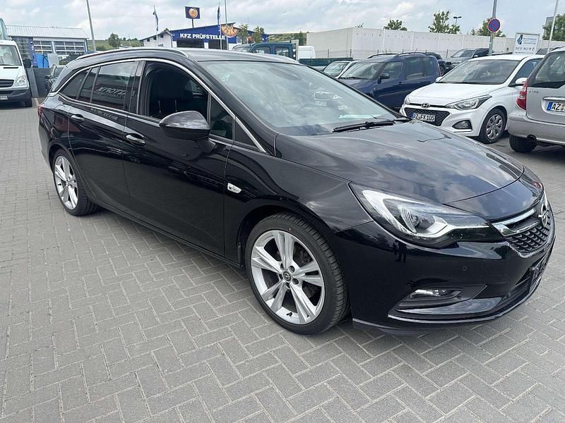 Gebraucht Opel Astra Innovation 160 PS (117 kW) 2017 Onyx schwarz Kombi