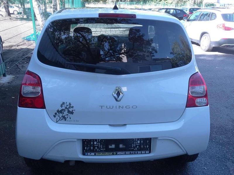 Usata Renault Twingo 76 CV (55 kW) 2009 Bianco Utilitaria