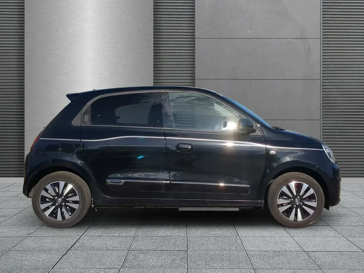 Gebraucht Renault Twingo Techno 60 kW (82 PS) 2023 Schwarz (blackpearlschwarz) Kleinwagen