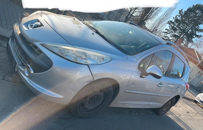 Gebraucht Peugeot 207 95 PS (69 kW) 2008 Grau Kombi
