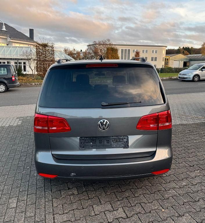 Gebraucht VW Touran Match 105 PS (77 kW) 2013 Grau Van / Kleinbus