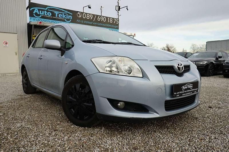 Blau Gebraucht 2011 Toyota Auris Basis Limousine | 5.950 € (Fairer Preis) - Bild 1/3