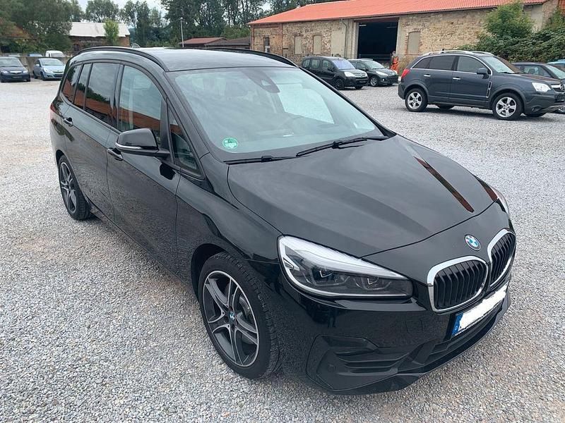 Schwarz Gebraucht 2020 BMW 220 Gran Tourer Advantage Van / Kleinbus | 23.500 € (Fairer Preis) - Bild 1/4