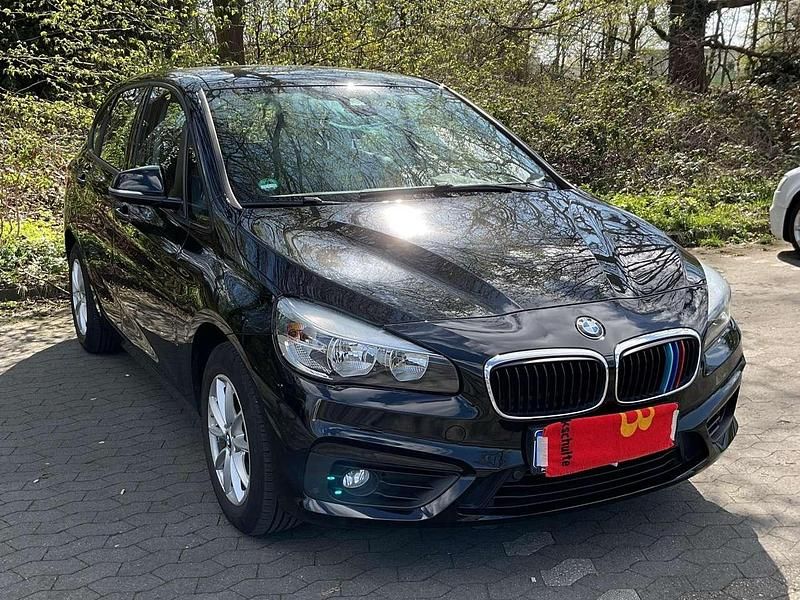 Gebraucht BMW 218 Advantage 136 PS (100 kW) 2017 Schwarz Kombi