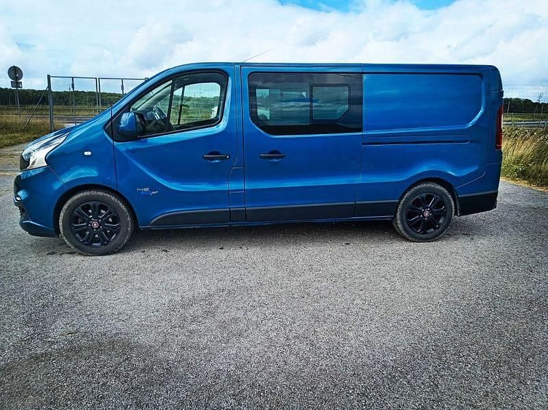 Gebraucht Fiat Talento 145 PS (106 kW) 2017 Blau Van / Kleinbus