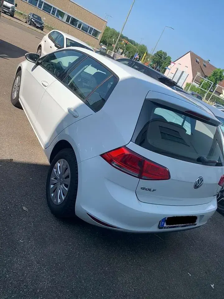 Gebraucht VW Golf VII Comfortline 86 PS (63 kW) 2014 Limousine