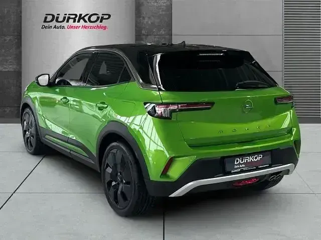 Gebraucht Opel Mokka Ultimate 131 PS (96 kW) 2024 Matcha green/ikone gruen SUV