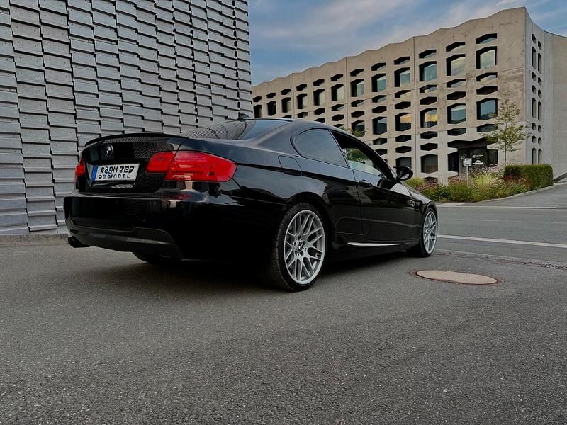 Gebraucht BMW 325 Performance 330 PS (242 kW) 2012 Schwarz Coupé