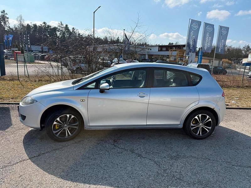 Second-hand Seat Leon 101 CP (74 kW) 2007 Argintiu Hatchback
