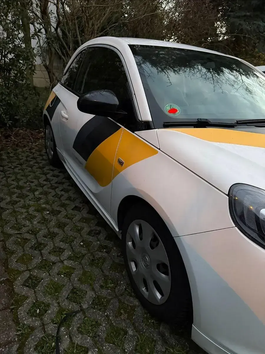 Second-hand Opel Adam Edition 116 CP (85 kW) 2015 Alb Hatchback