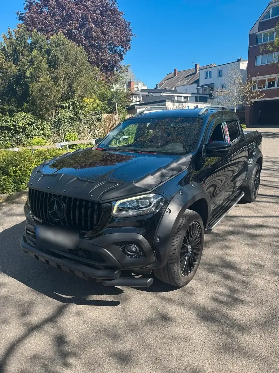 Second-hand Mercedes E250 Edition 190 CP (139 kW) 2019 Negru SUV