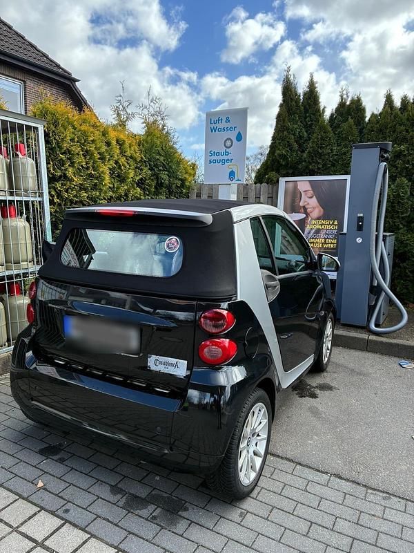 Gebraucht Smart ForTwo Cabrio 71 PS (52 kW) 2011 Schwarz Cabrio