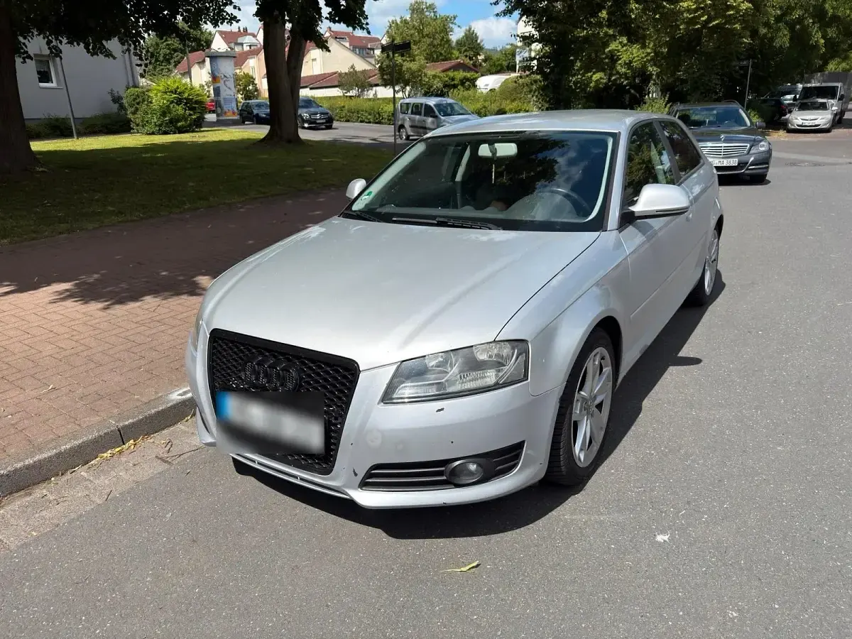 Gebraucht Audi A3 125 PS (91 kW) 2009 Silber Kleinwagen