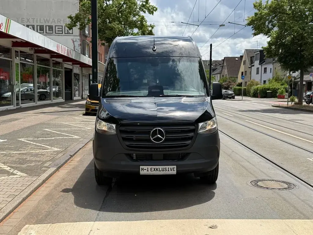 Neu Mercedes Sprinter 170 PS (125 kW) 2025 Schwarz Van