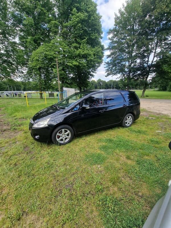 Schwarz Gebraucht 2008 Mitsubishi Grandis Van / Kleinbus | 3.000 € (Teuer) - Bild 1/4