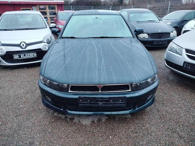 Second-hand Mitsubishi Galant 150 CP (110 kW) 2000 Verde Berlinǎ