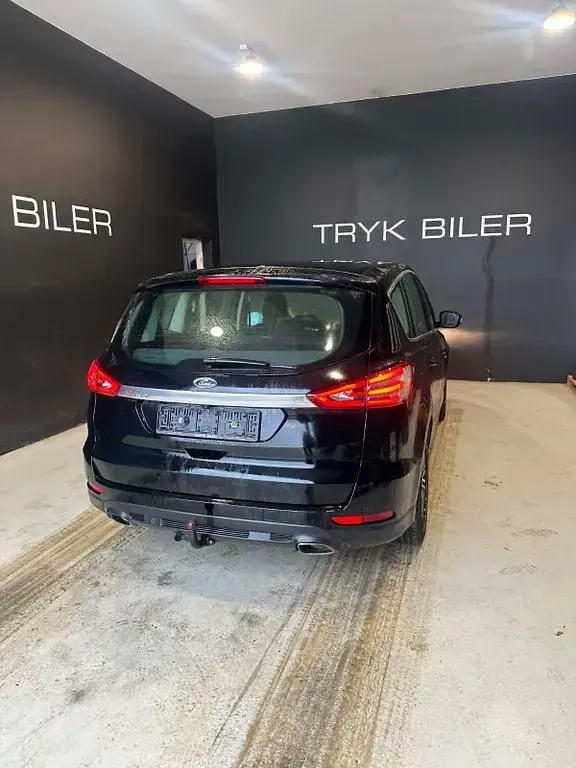 Gebraucht Ford S-MAX Titanium 190 PS (139 kW) 2018 Schwarz Van / Kleinbus