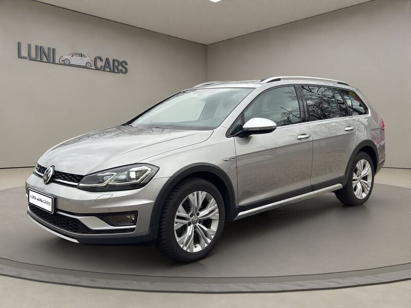 Silber Gebraucht 2017 VW Golf Alltrack Kombi | 18.790 € (Fairer Preis) - Bild 1/4