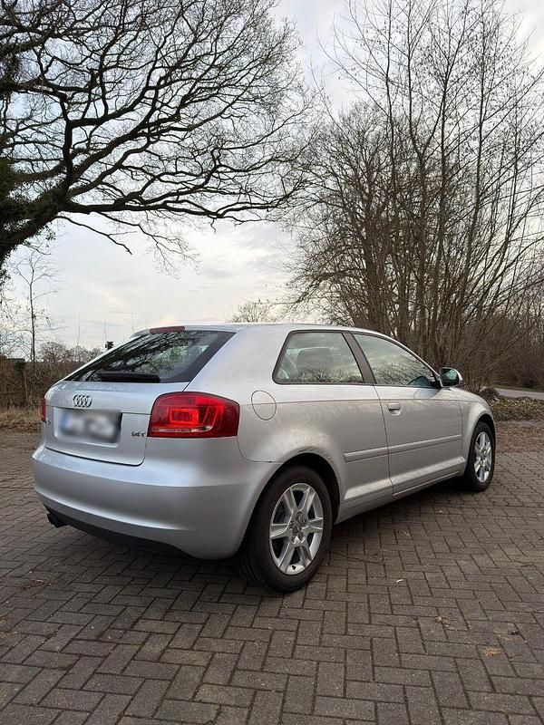 Gebraucht Audi A3 Ambiente 125 PS (91 kW) 2008 Silber Kleinwagen