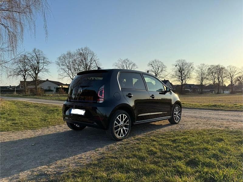 Gebraucht VW e-up! 63 kW (86 PS) 2021 Schwarz Kleinwagen