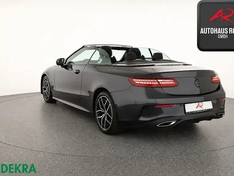 Gebraucht Mercedes E300 AMG 272 PS (200 kW) 2021 Grau (metallic) Cabrio