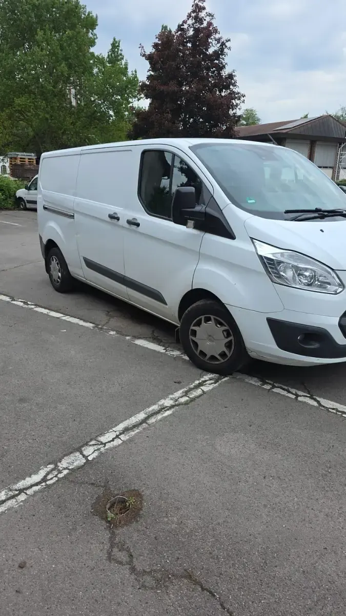 Gebraucht Ford Transit Custom 131 PS (96 kW) 2017 Weiß Van / Kleinbus