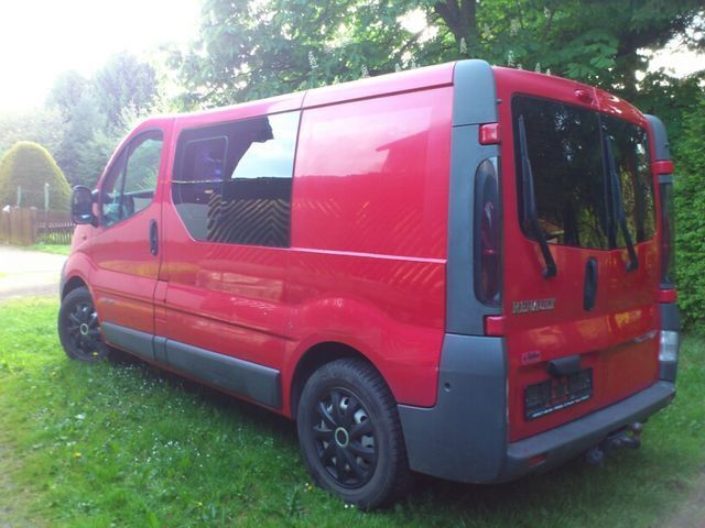 Gebraucht Renault Trafic 184 PS (135 kW) 2006 Rot Van / Kleinbus