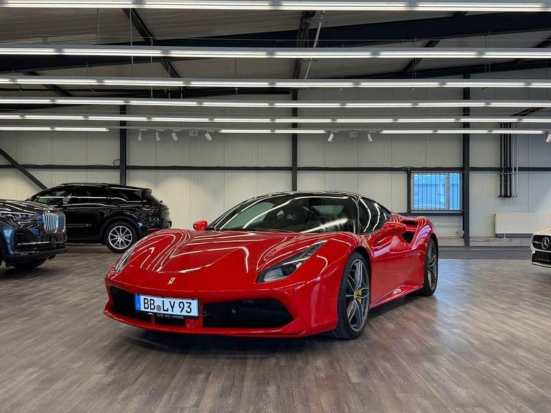 Second-hand Ferrari 488 669 CP (492 kW) 2017 Roșu Coupe