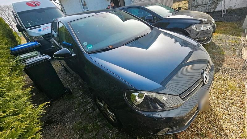 Gebraucht VW Golf VI Style 105 PS (77 kW) 2011 Blau Kleinwagen