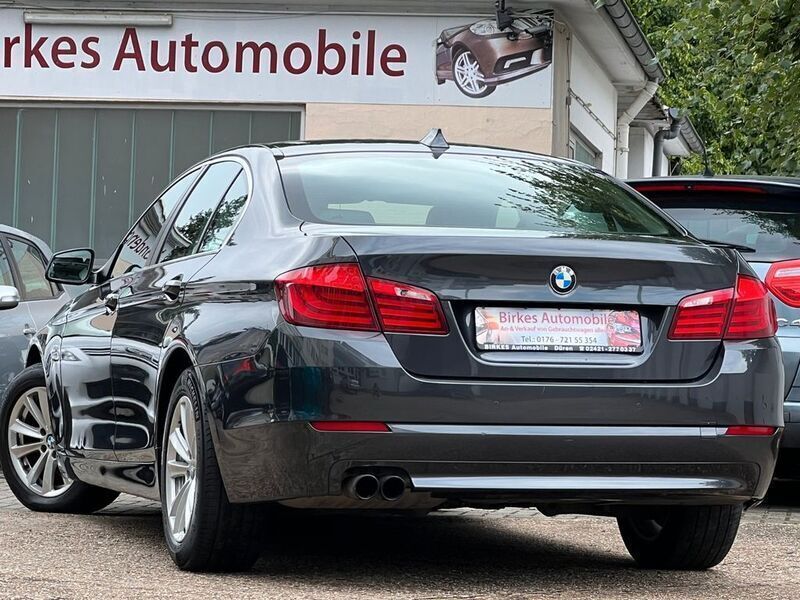 Gebraucht BMW 523 Sport Line 204 PS (150 kW) 2011 Grau Limousine