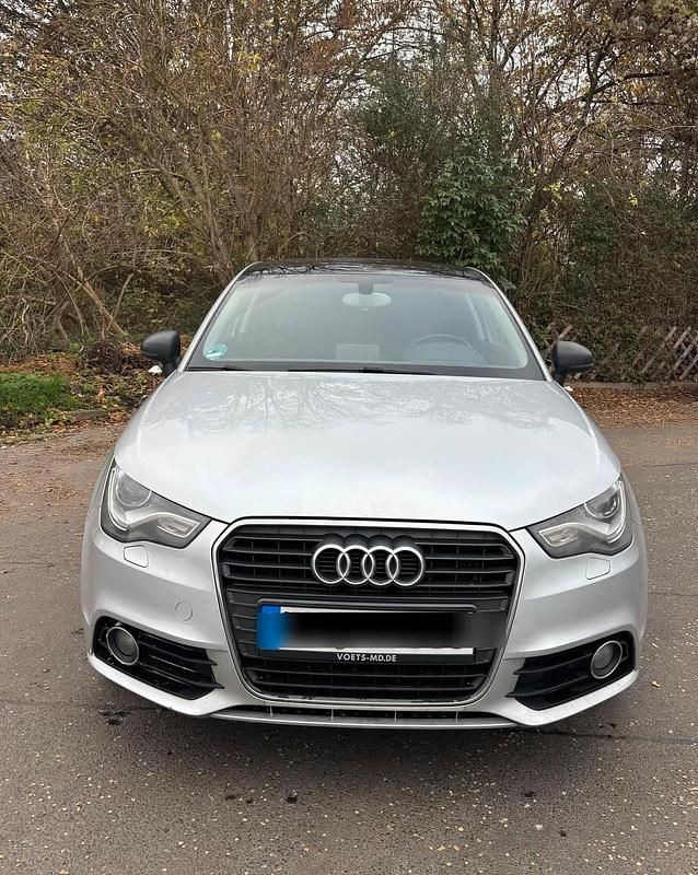 Silber Gebraucht 2010 Audi A1 Ambition Kleinwagen | 6.990 € (Fairer Preis) - Bild 1/4