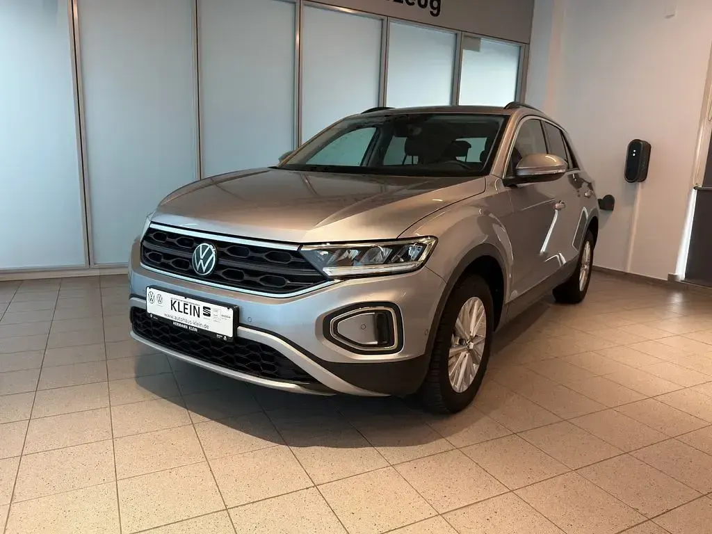 Gebraucht VW T-Roc Life 110 PS (80 kW) 2023 Silber SUV