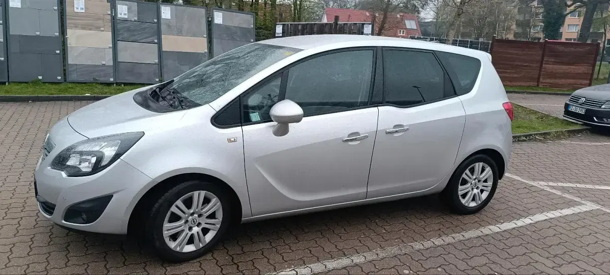 Używany Opel Meriva 130 KM (95 kW) 2011 Szary Minivan