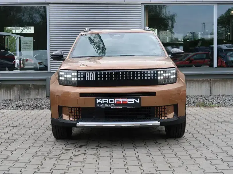 Gebraucht Fiat Grande Panda La Prima 83 kW (113 PS) 2025 Luna bronze Kleinwagen