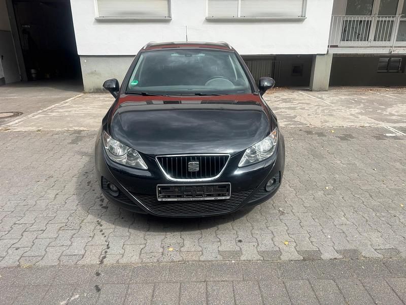 Schwarz Gebraucht 2012 Seat Ibiza ST Kombi | 2.200 € (Superpreis) - Bild 1/4