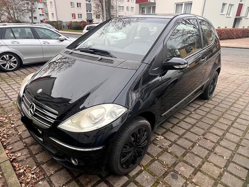 Schwarz Gebraucht 2004 Mercedes A200 Limousine | 1.200 € (Guter Preis) - Bild 1/4