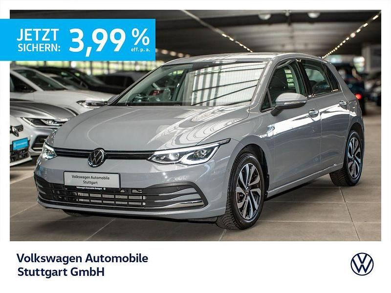 Mondsteingrau Gebraucht 2023 VW Golf VIII Active Limousine | 25.230 € (Guter Preis) - Bild 1/4