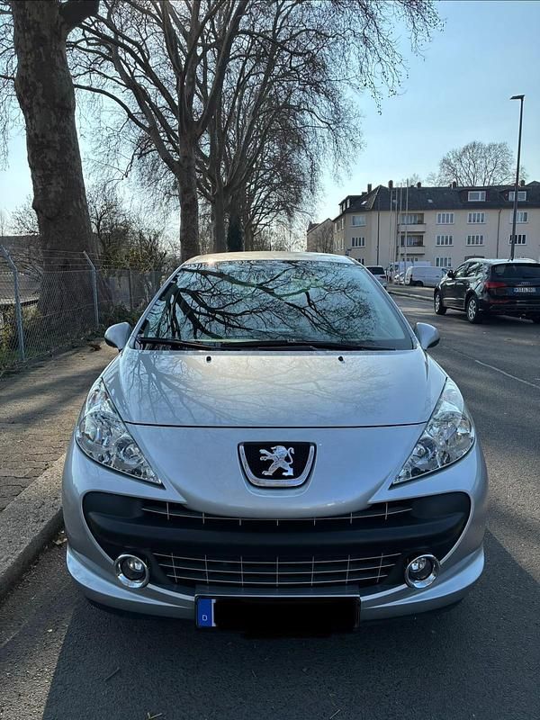 Gebraucht Peugeot 207 120 PS (88 kW) 2007 Silber Kleinwagen