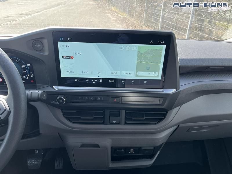 Neu VW T7 100 kW (136 PS) 2026 Clear white Van